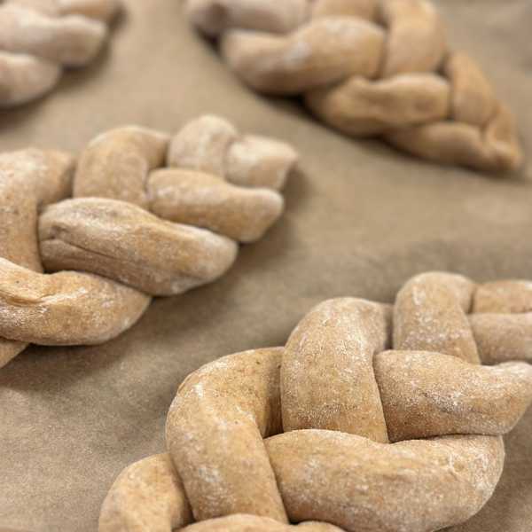 Wir backen mit 100 % Vollkornmehl